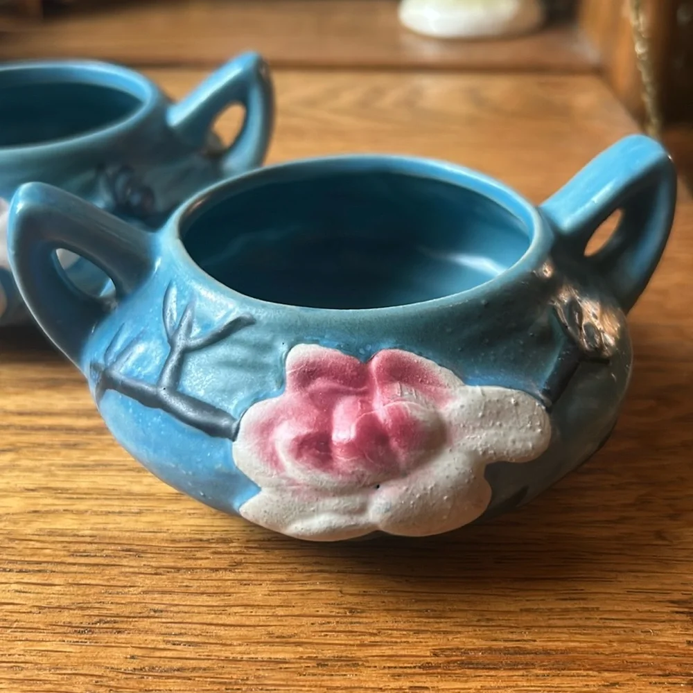 2Roseville Magnolia sugar bowls - Picture 3 of 7